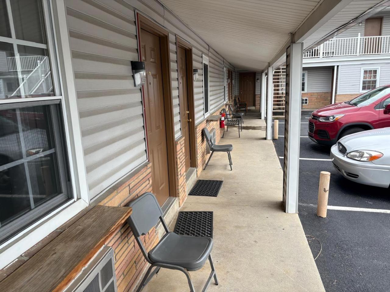 Dutch Motel By Oyo Near Hershey Park Palmyra Exterior photo